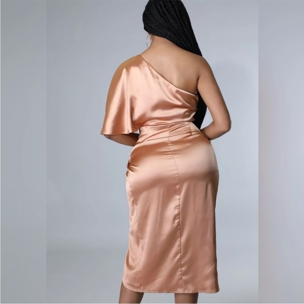CUPSHE NWT LUX SATIN ONE SHOULDER GLAM APRICOT DRESS SIZE SM ELEGANT PTP 14 L 44 - Picture 6 of 15